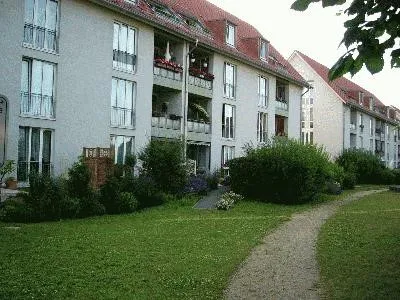 WBS erforderlich / 3-Zimmer-Wohnung in Niederschöneweide — photo 1